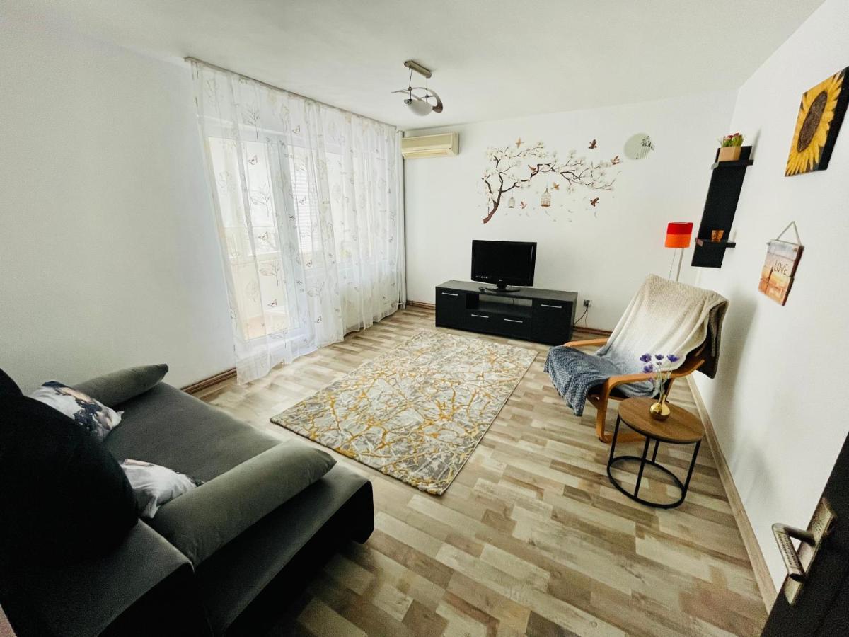 Titan Parc Home Bukarest Exteriör bild